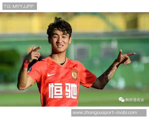 博尼伤愈归队有望入选对阵帕尔马大名单但预计不会首发出场